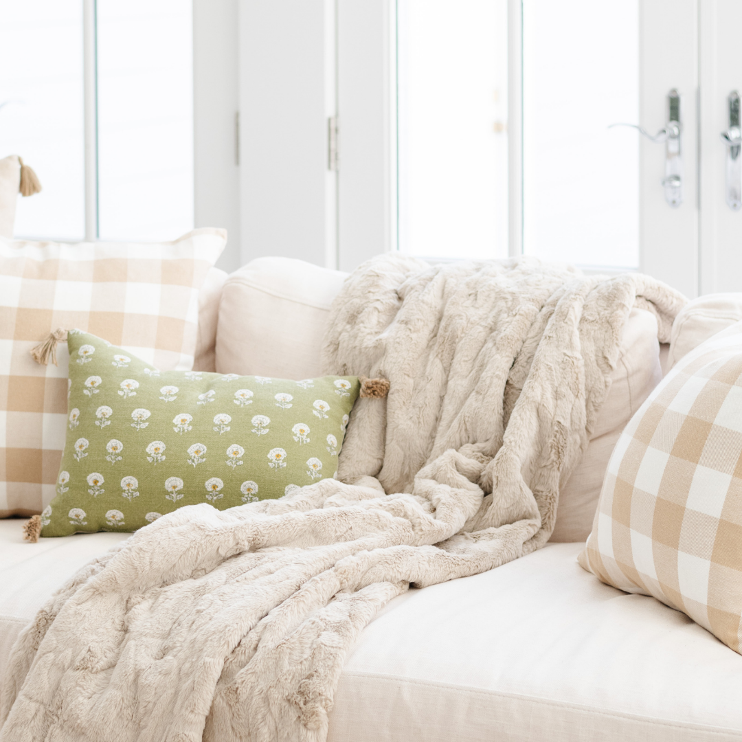 Faux Fur XL Throw Blankets