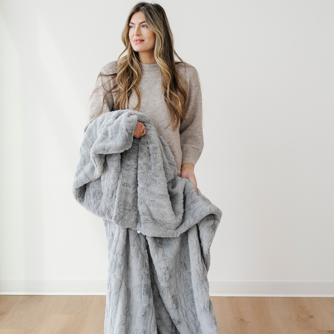 Faux Fur Throw Blankets