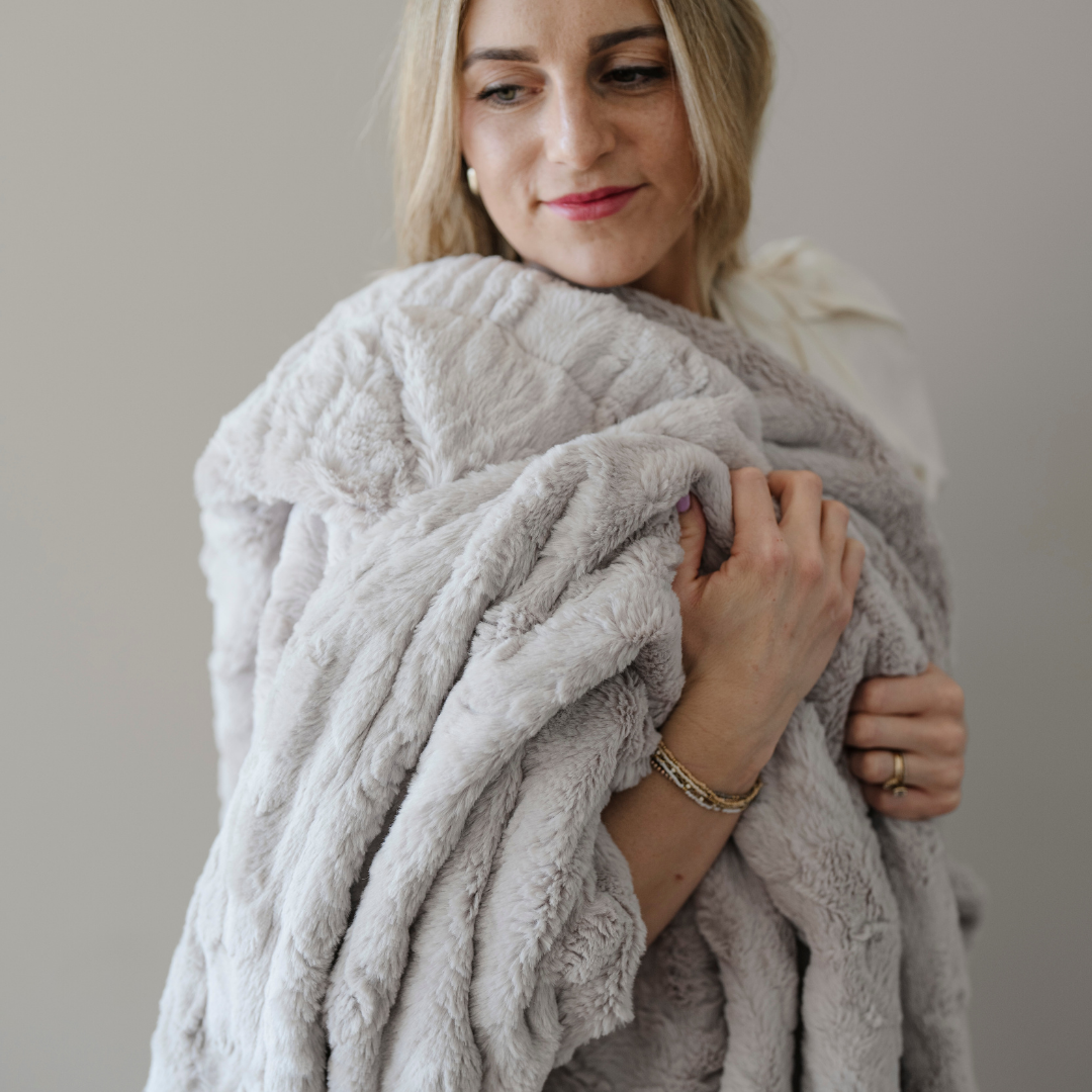 Faux Fur XL Throw Blankets