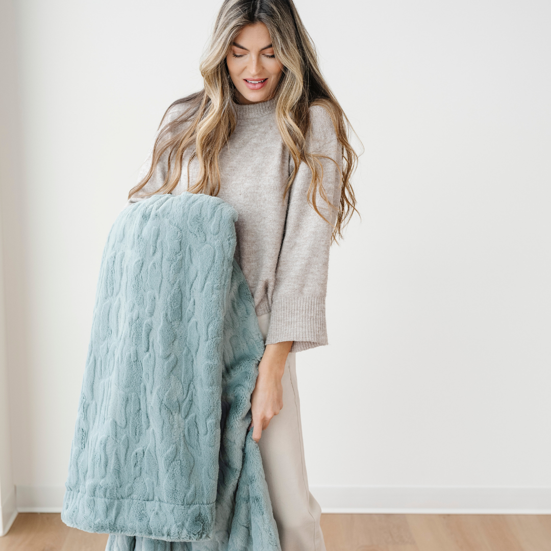 Faux Fur Throw Blankets