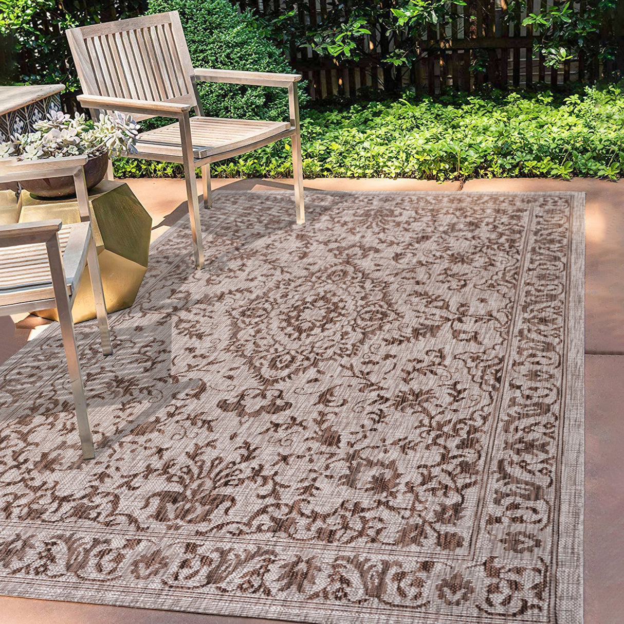 Ornate Medallion Indoor/Outdoor Area Rug