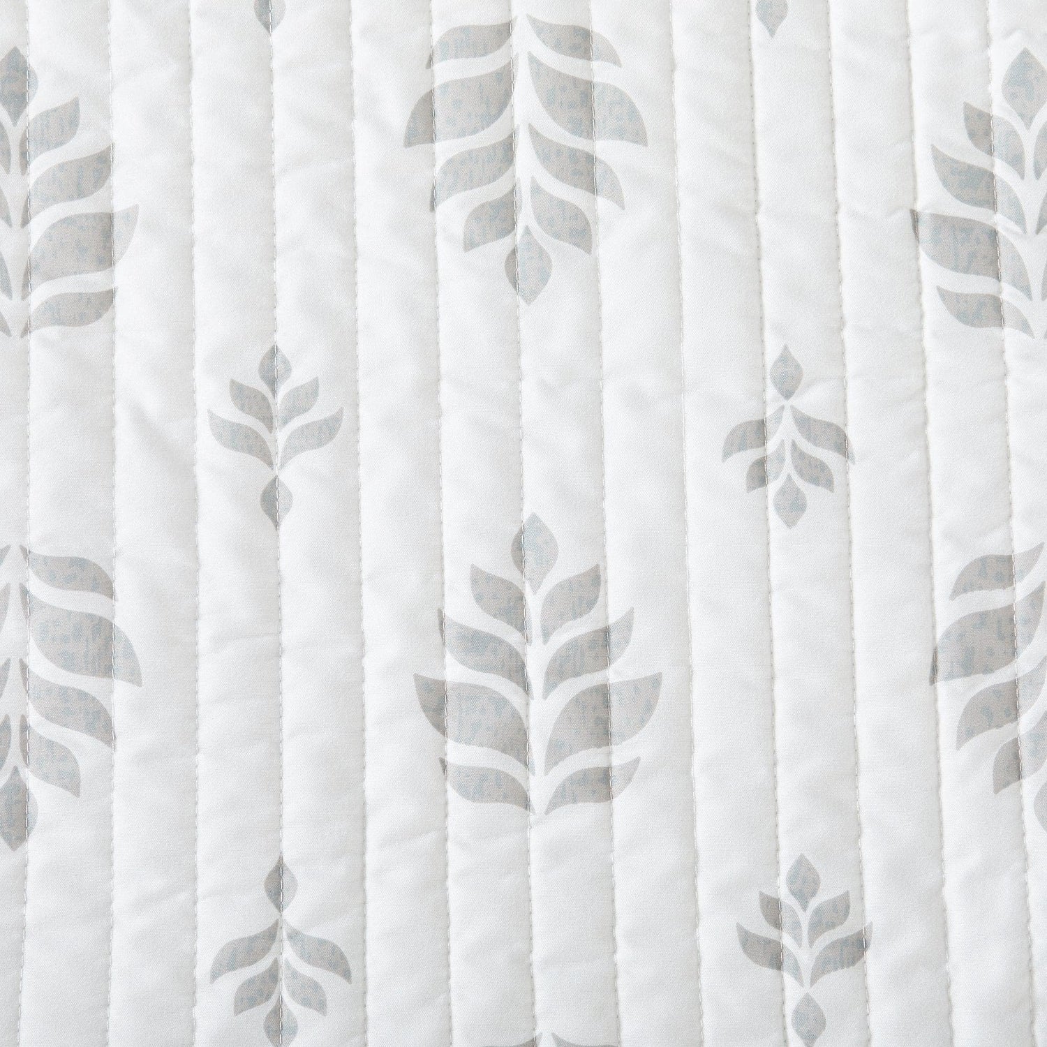 3-Piece French Floral Quilt - Colette Collection