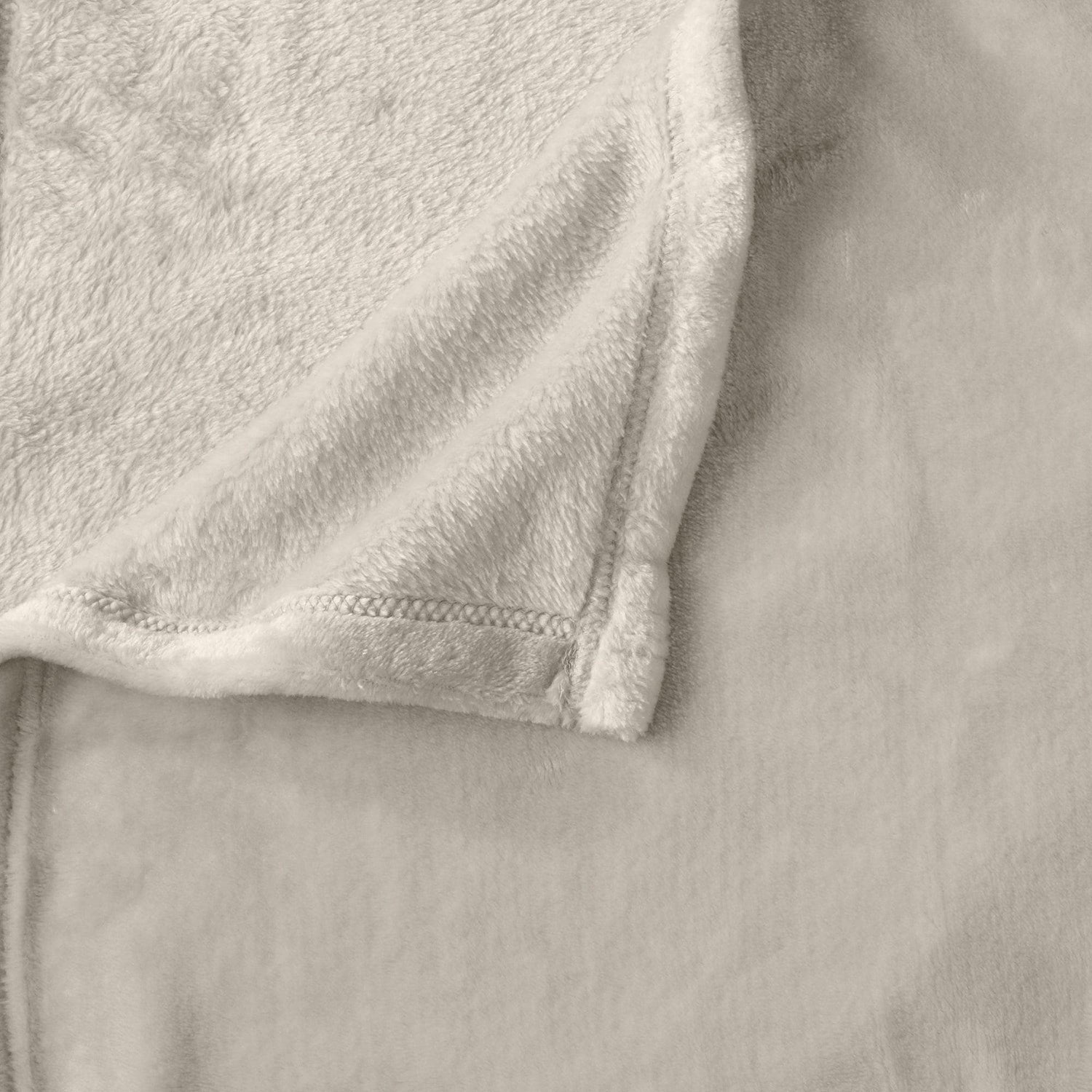 Velvet Plush Blanket - Avianna Collection