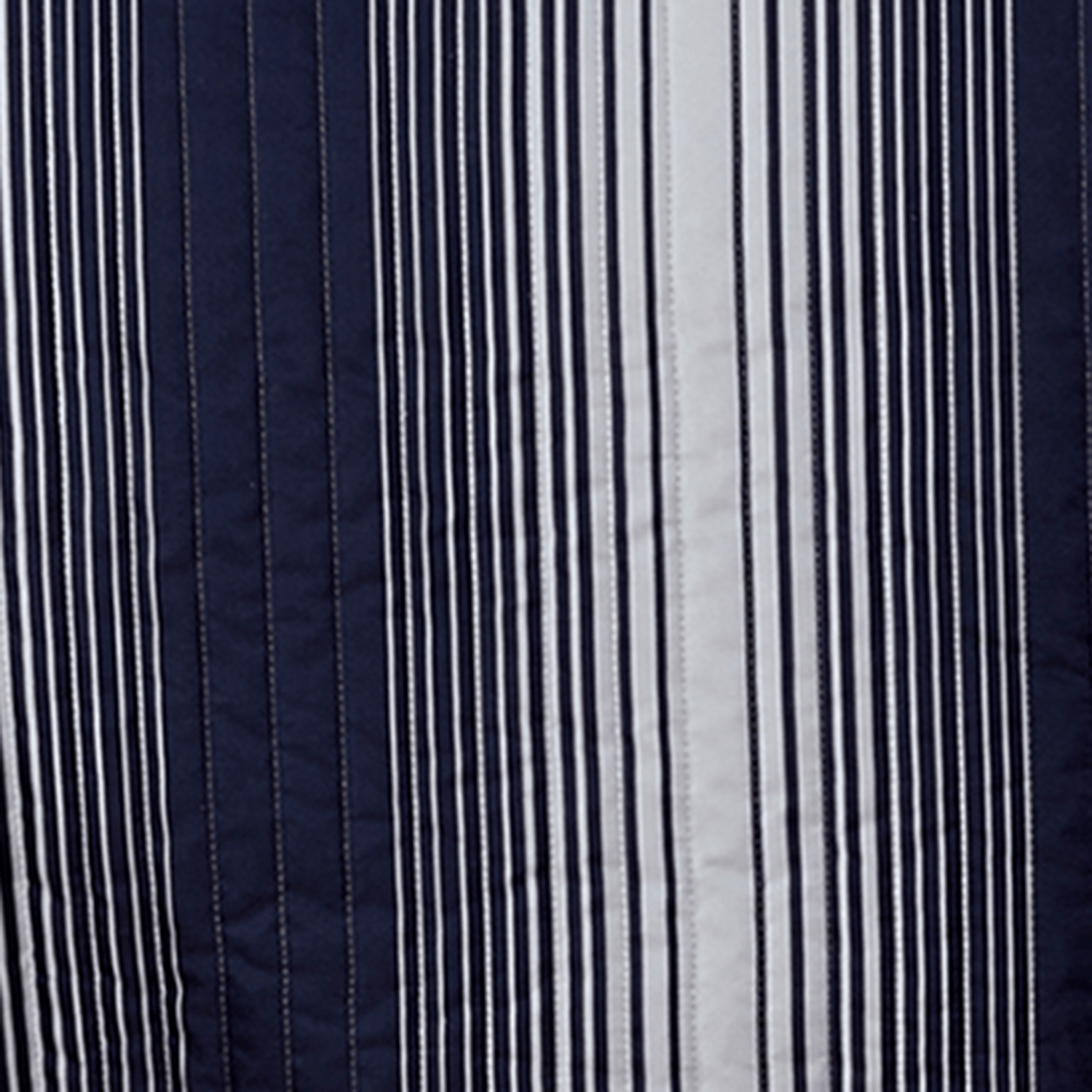 Everette Collection 3 Piece Ombre Striped Quilt Set