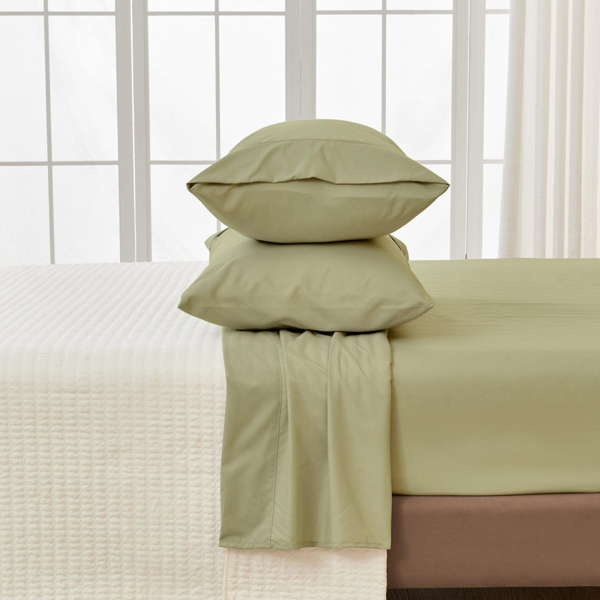 4 Piece Solid Microfiber Sheet - Amara Collection
