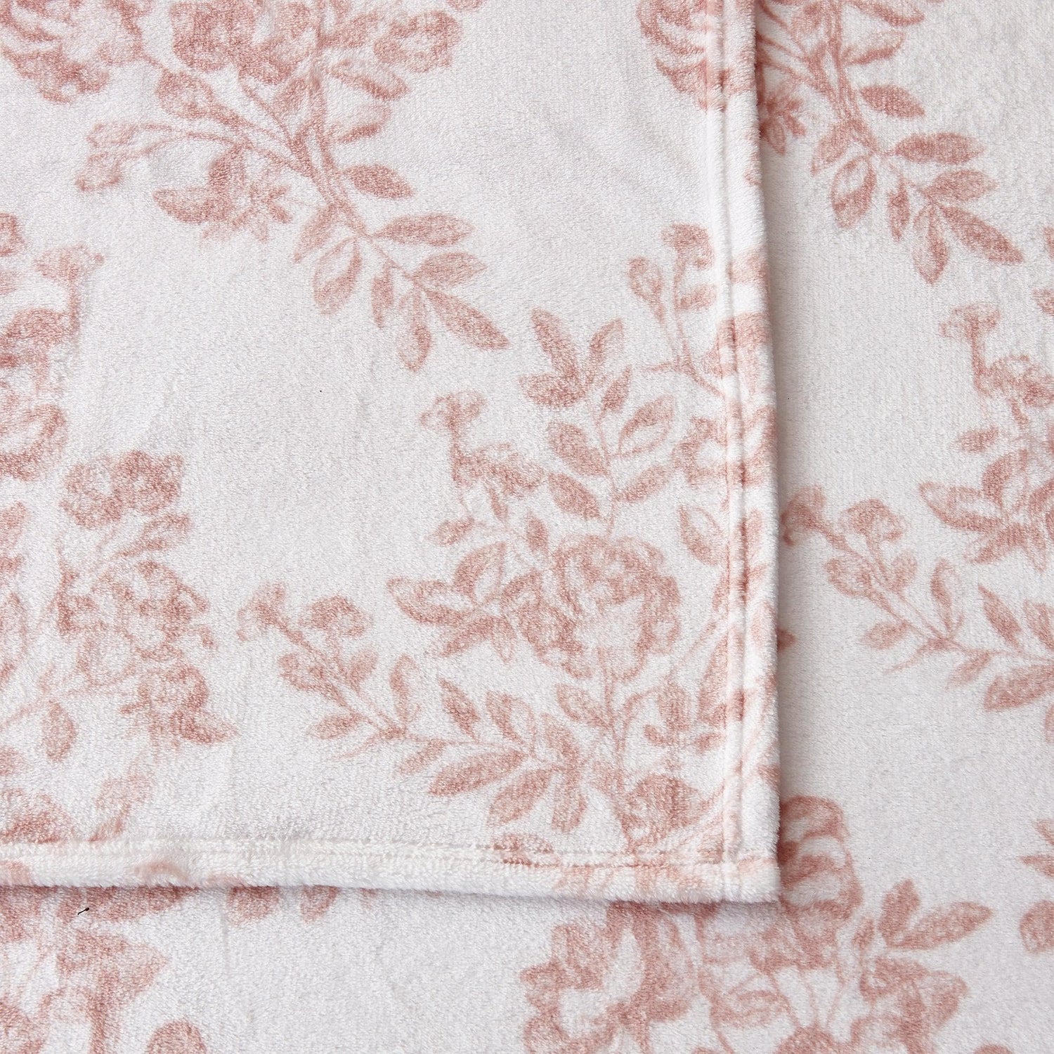 4-Piece Printed Plush Sheet - Velvet Luxe Lattice Collection