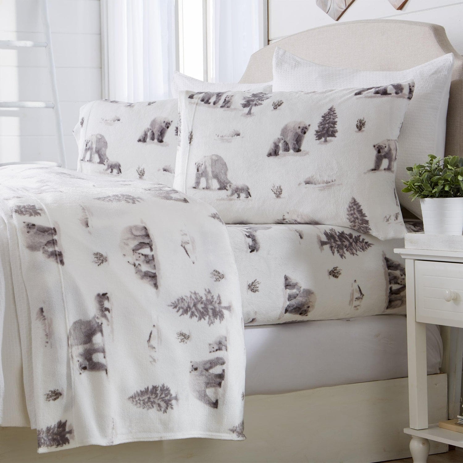 4-Piece Printed Plush Sheet - Velvet Luxe Collection