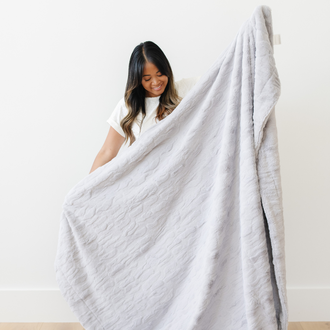 Faux Fur XL Throw Blankets