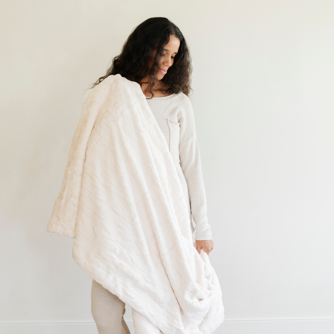 Faux Fur Throw Blankets