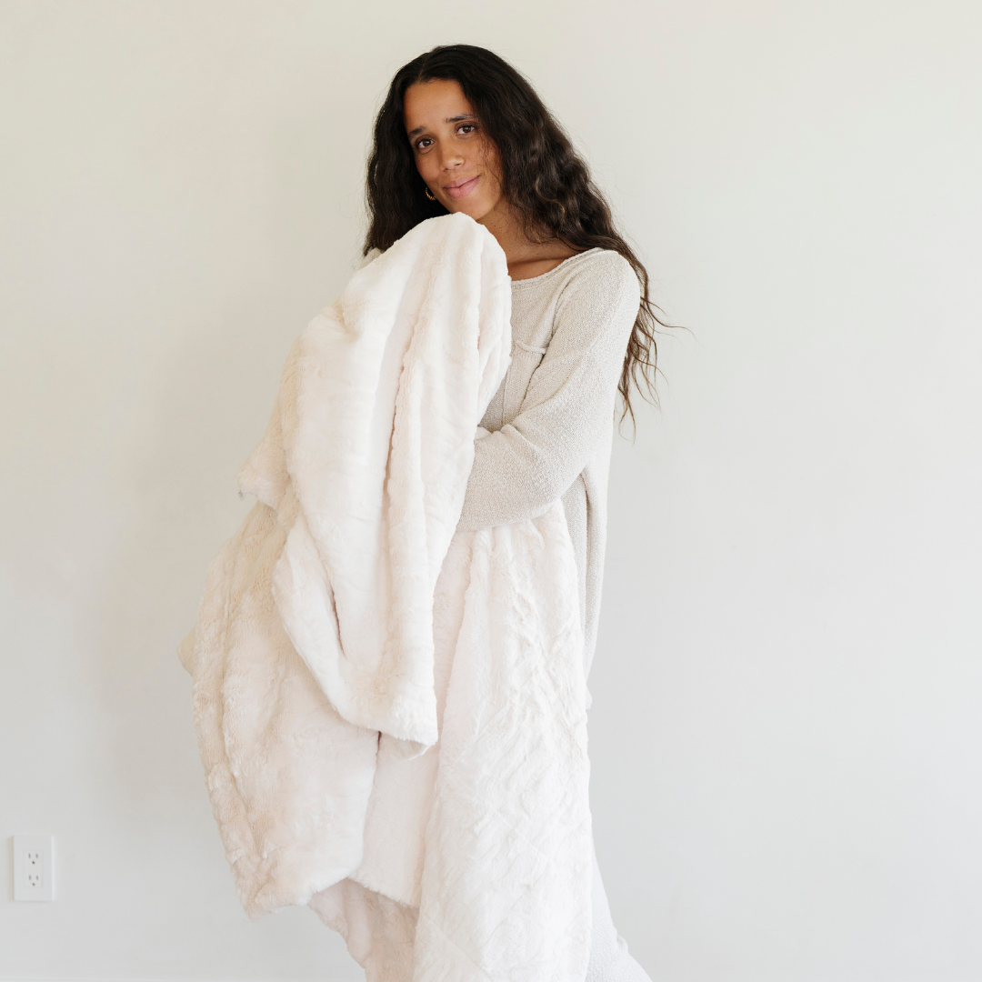 Faux Fur XL Throw Blankets