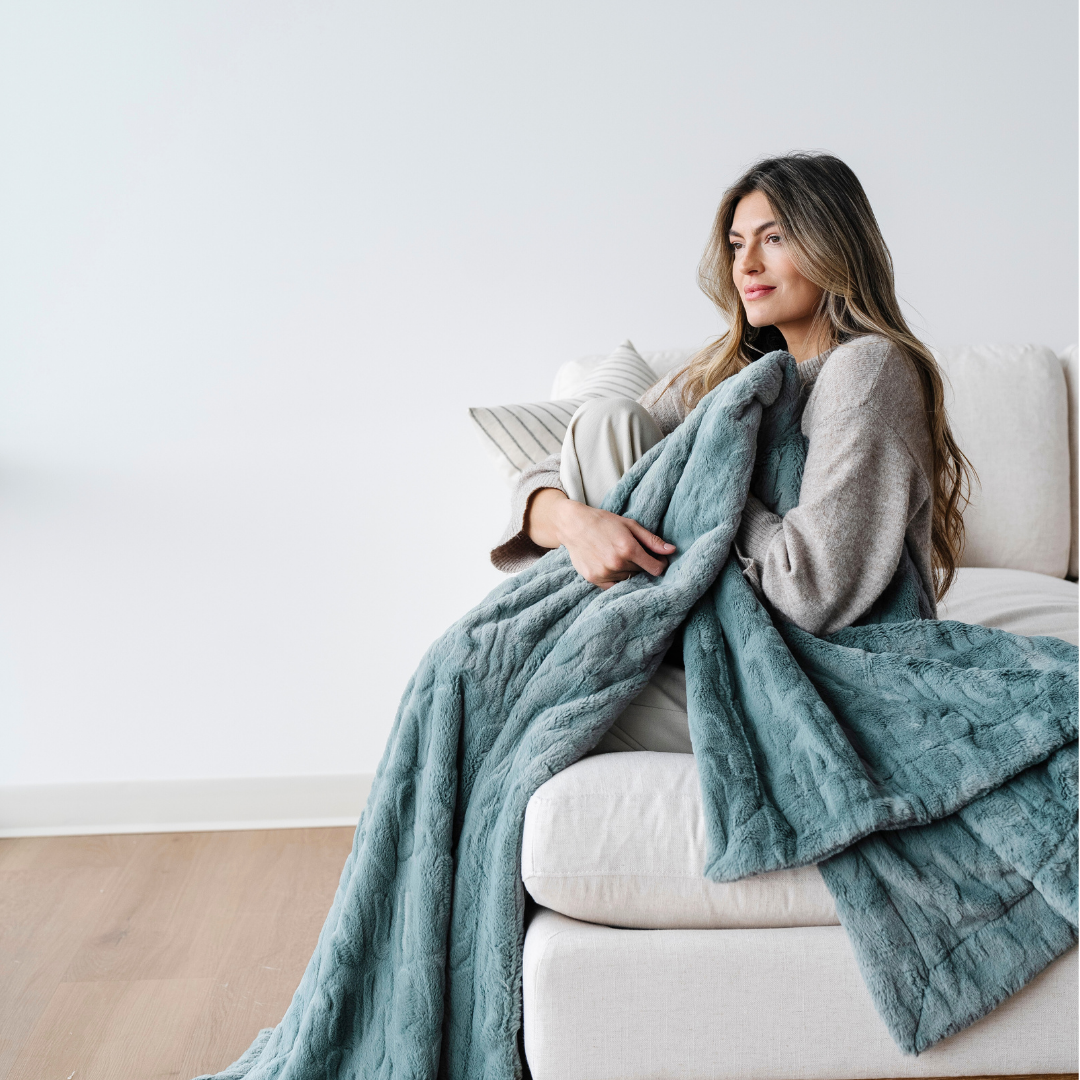 Faux Fur Throw Blankets