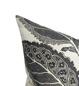 Lacinato Pillow Cover in Basalt Black