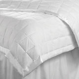 Villa-Lite-Weight-Quilt-Quilts