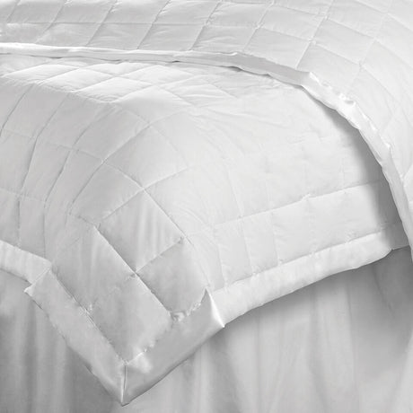 Villa-Lite-Weight-Quilt-Quilts
