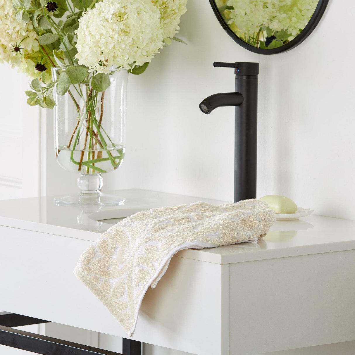 4 Pack Jacquard Hand Towels - Cassie Collection