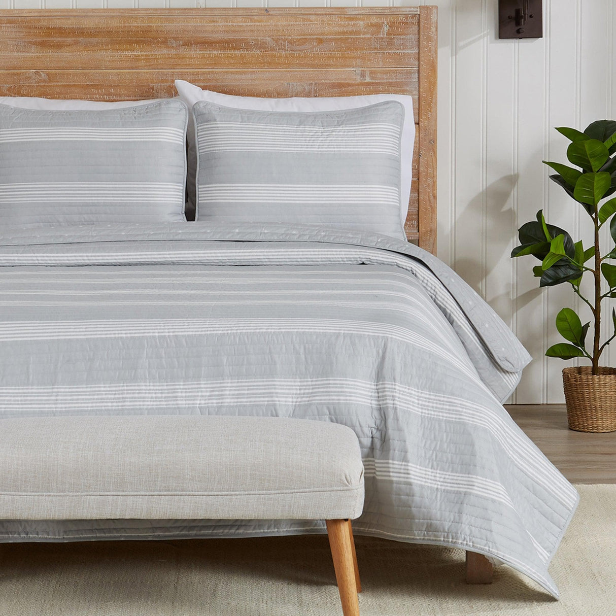 3-Piece Stripe Quilt - Madelina Collection