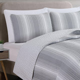 Everette Collection 3 Piece Ombre Striped Quilt Set