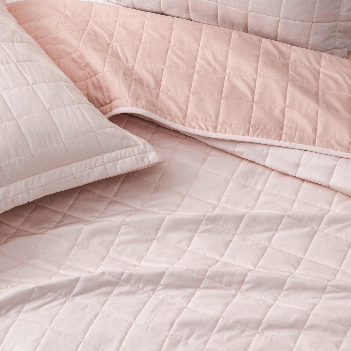 3 Piece Reversible Quilt Set - Mylo Collection