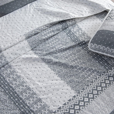 3-Piece Stripe Quilt - Dorothea Collection