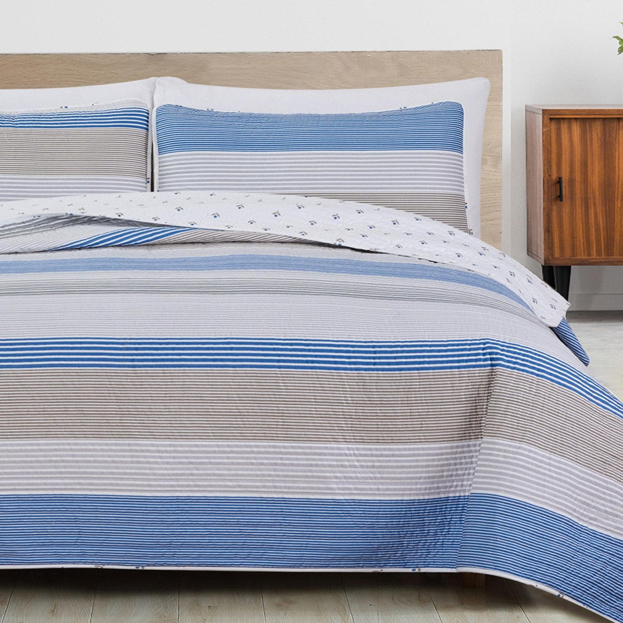 3 Piece Striped Quilt Set - Bryce Collection