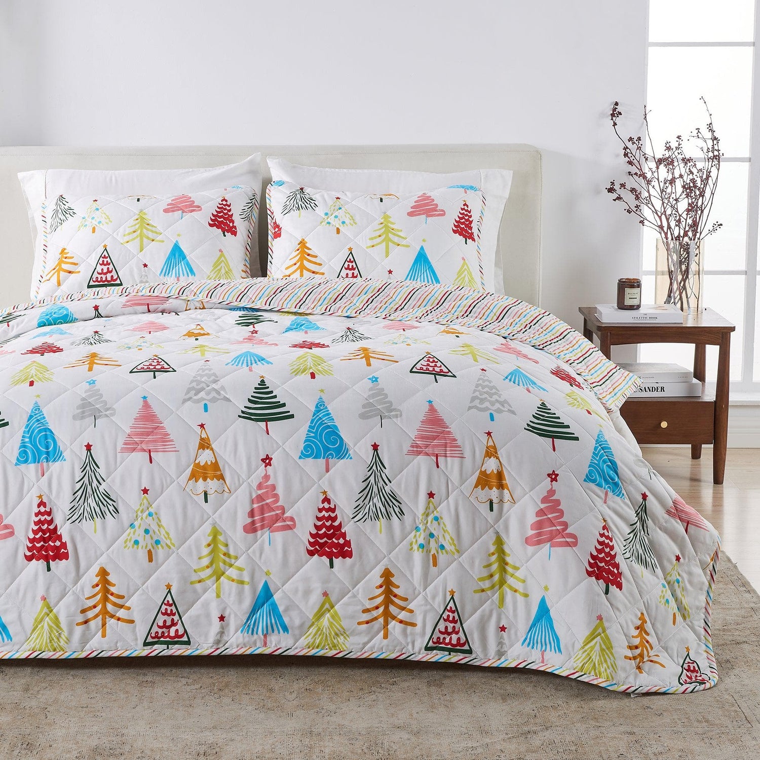 Colorful Holiday Quilt Set - Midnight Magic Collection