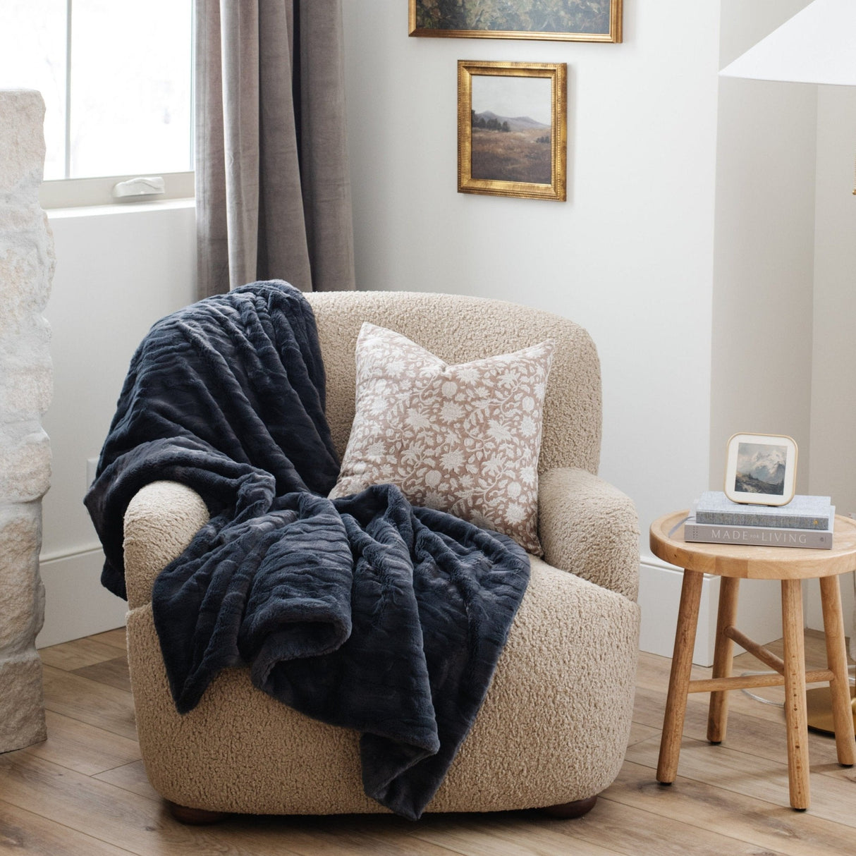 Faux Fur Throw Blankets